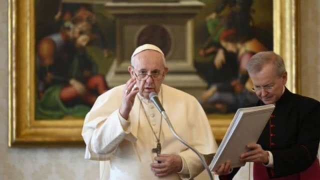 Papa Francisco convoca a oración mundial.