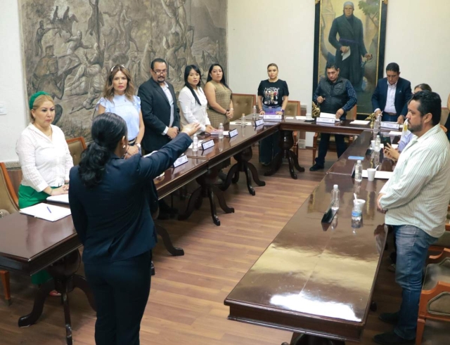 La designación de la nueva contralora fue aprobada por mayoría de votos.