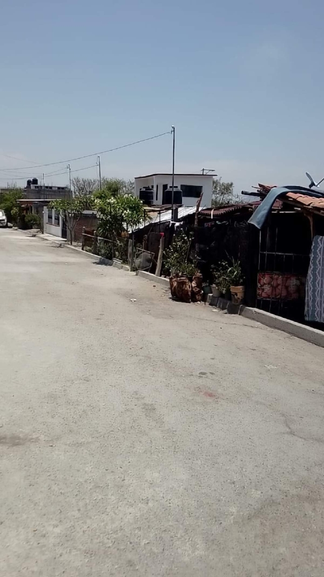 Una persona interesada en comprar una casa en el “Arenal”, ubicado en Tlatenchi, descubrió que hay varias casas invadidas, sin restricción alguna de la autoridad. 