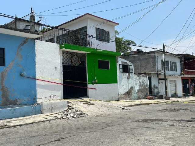 Colapsa techo de una casa en el municipio de Temixco