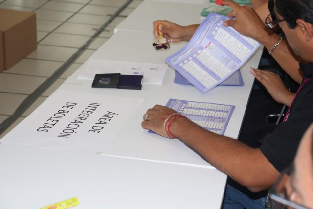 En total, por los cinco distritos electorales de Morelos, votarán de manera anticipada 98 personas.