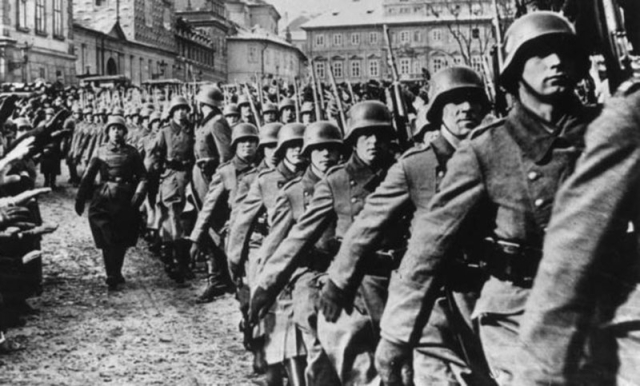 Polonia exige a Alemania pago de 1.3 billones de dólares por Segunda Guerra Mundial