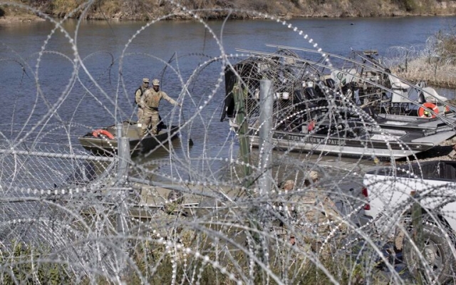 Estados Unidos acusa a Texas por bloquear rescate de migrantes en frontera
