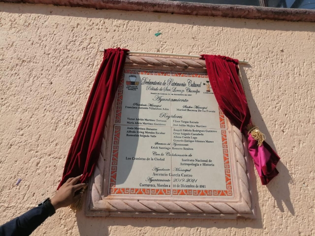 Develan placas en 12 pueblos de Cuernavaca conmemorando su declaratoria como patrimonio cultural