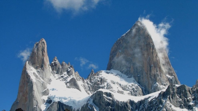 Montañeros desaparecen en avalancha en la Patagonia