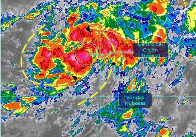 Se forma depresión tropical Cuatro-E al sur de Guerrero.