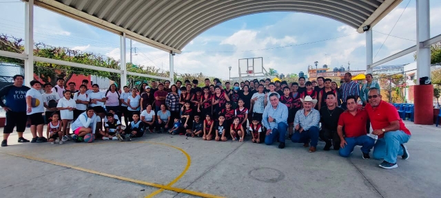 Ofrece Gobierno de Jiutepec clases gratuitas de básquetbol para la niñez y juventud