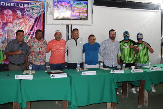 Autoridades y representantes de la lucha libre llevaron a cabo la presentación de la función denominada “Legado en Jaula”.