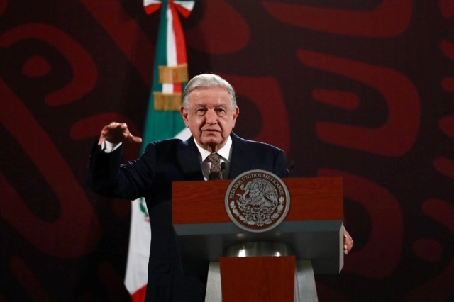 AMLO acepta que hay sobrerrepresentación de Morena