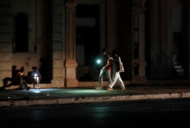‘Apagones’ en Cuba afectarán el 20% de su territorio este lunes