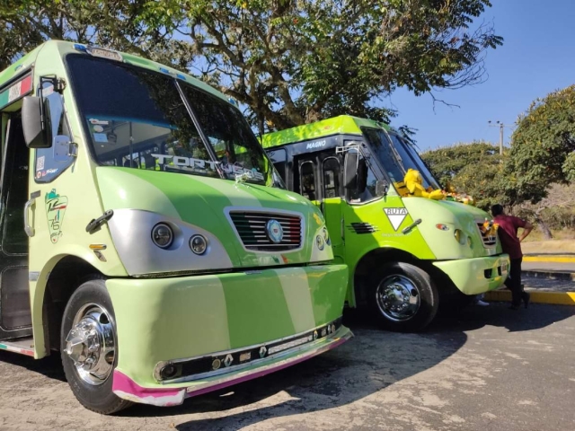 Exhiben más de 70 camiones en El Texcal 