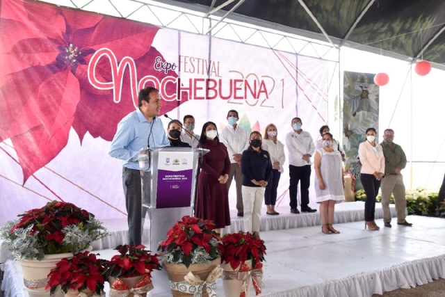 Inaugura Cuauhtémoc Blanco Expo Festival Nochebuena 2021