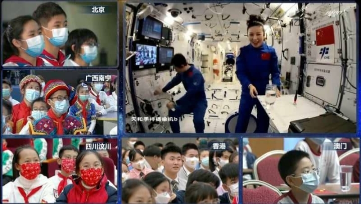 Clases a distancia ‘a otro nivel’: Astronautas chinos dan lecciones de física desde el espacio