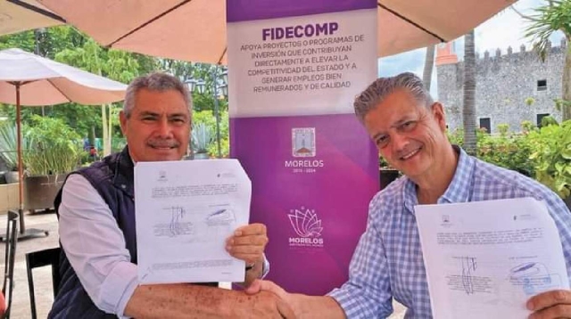 El alcalde Jorge Toledo Bustamante y Juan Diego Pons, director del Fidecomp.