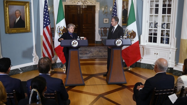 México y Estados Unidos unen esfuerzos para retirar boyas en Texas