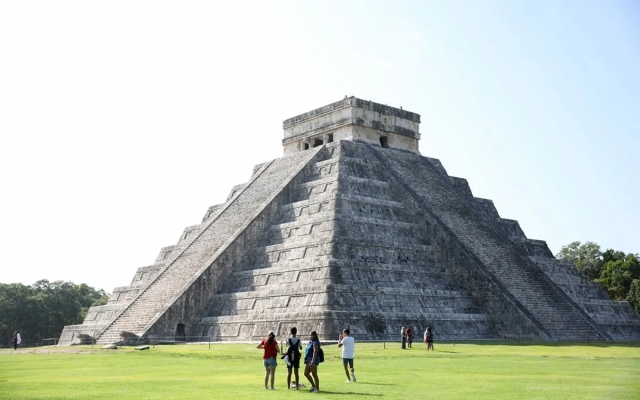 Mayas bloquearán paso a turistas a Chichén Itzá en protesta contra INAH