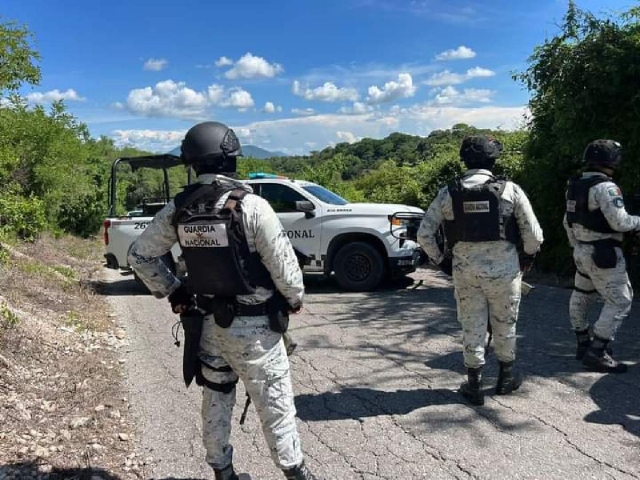 Los cuerpos fueron encontrados por varias personas que caminaban por el sitio.