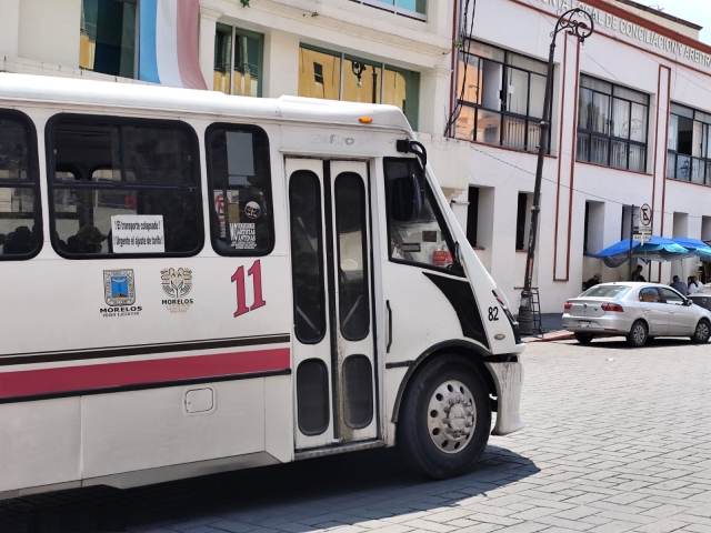 Advierten concesionarios de Ruta 11 de suspensión del servicio de transporte esta tarde, tras recibir llamadas de extorsión