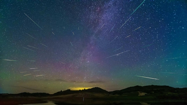 La lluvia de meteoros de las Perseidas ya está aquí: ¿cuándo y cómo verla?