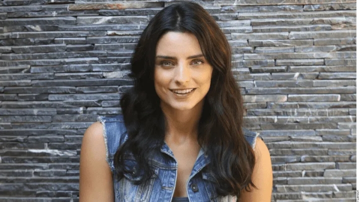 Aislinn Derbez pide que se normalice ser amiga de los exnovios