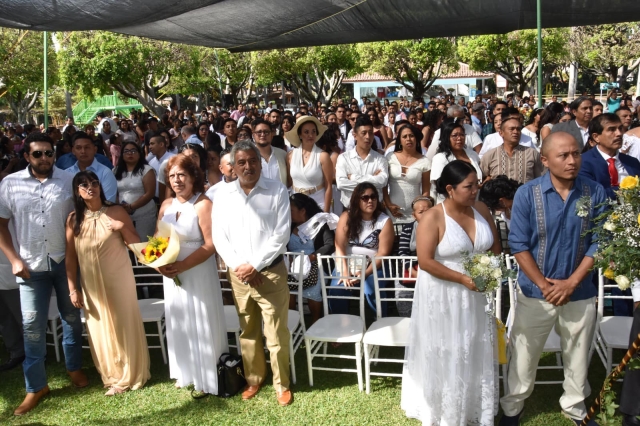 Temixco celebra exitosas bodas colectivas gratuitas