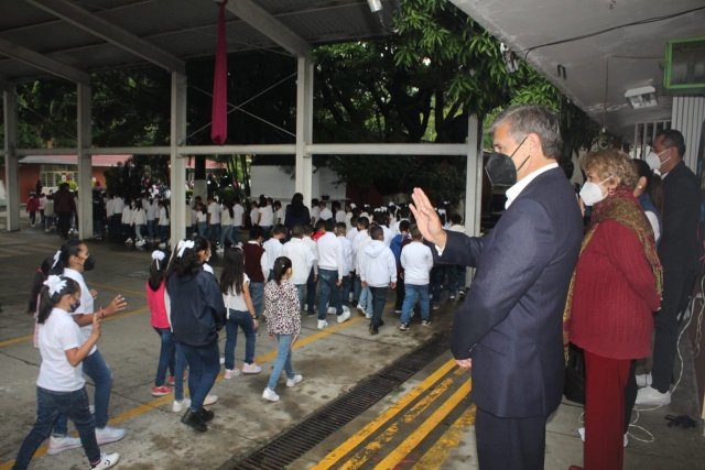 Encabeza José Luis Urióstegui inicio del ciclo escolar 2022-2023 en Cuernavaca