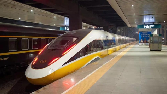 China presenta el CR450: el tren bala más rápido del mundo