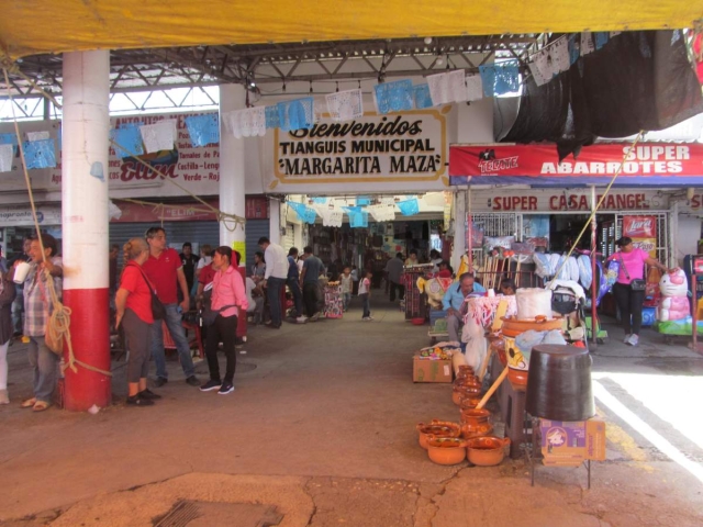 Locatarios del mercado “Margarita Maza” planean hacer mejoras en el inmueble para mejorar las ventas.