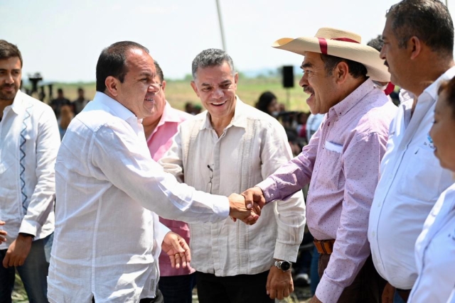 Realiza gobernador entrega de trabajos de tecnificación a la unidad de riego Agostadero, en beneficio de familias de Tepalcingo