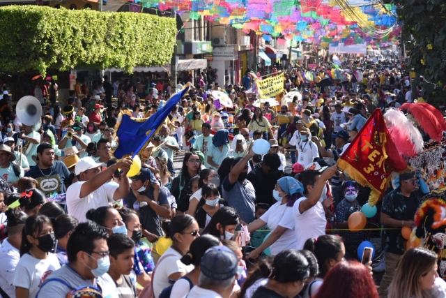 Participan mil 465 estudiantes de preescolar en carnaval de Jiutepec