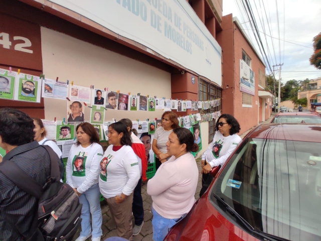 Manifestación en la Comisión de Búsqueda de Personas