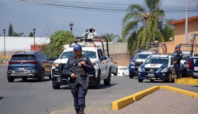 Capturan a un hombre armado en Tres Marías