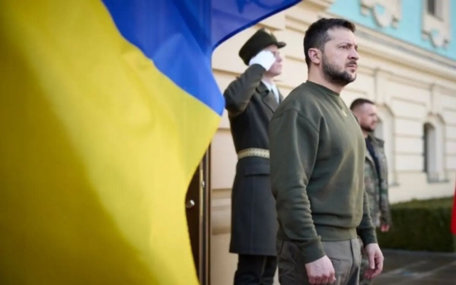 Zelenski honra a las ucranianas que lucharon contra la invasión rusa
