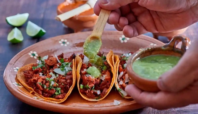 El truco definitivo para preparar la salsa verde de taquería en casa