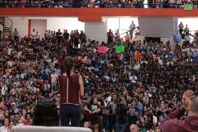 &#039;Sean parte de una juventud activa de estudiantes que se movilizan y que transforman a nuestra patria&#039;: Claudia Sheinbaum desde Cuernavaca, Morelos