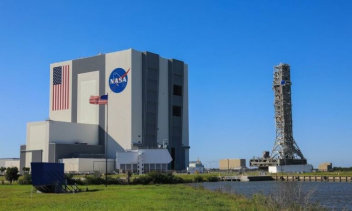 NASA prevé lanzamiento de Artemis I para abril o mayo