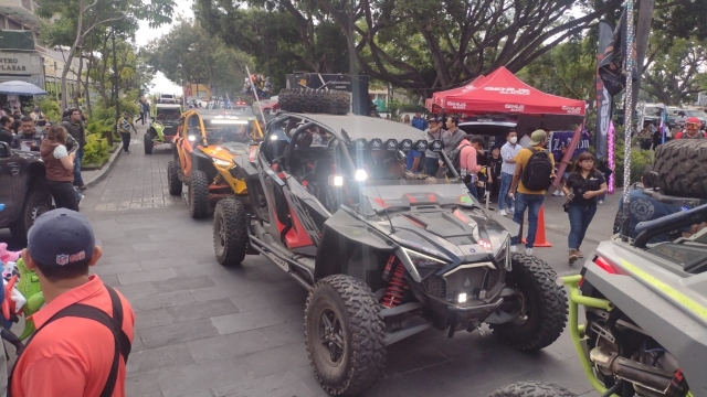 Más de 50 autos participaron en la Ruta Cuahuitzil