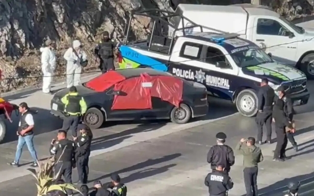 Fiscalía confirma 7 cuerpos en auto abandonado en Puebla