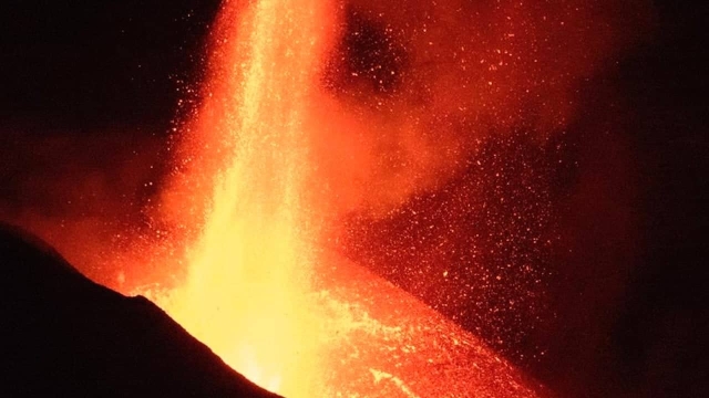 Erupción del &quot;Volcán Cumbre Vieja&quot; provoca elevación del terreno.