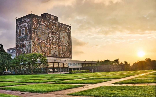 UNAM comenzará ciclo escolar 2021-2022 con clases a distancia.