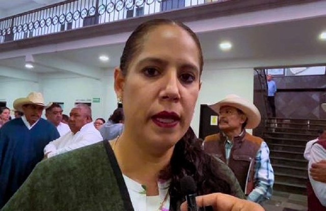 Karla Aline Herrera, secretaria de Educación.