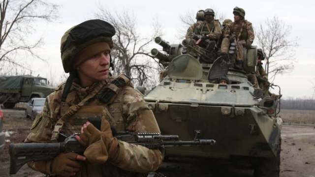 Ucrania confirma 137 muertos y 316 heridos, hay miles de desplazados