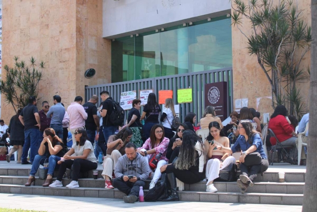 Después de una jornada de discusión, personal del Decimoctavo Circuito acordó regresar a las actividades este martes, tras un prolongado paro en protesta por la reforma judicial. 