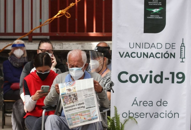 Martes 20 de abril iniciará vacunación COVID-19 a maestros.