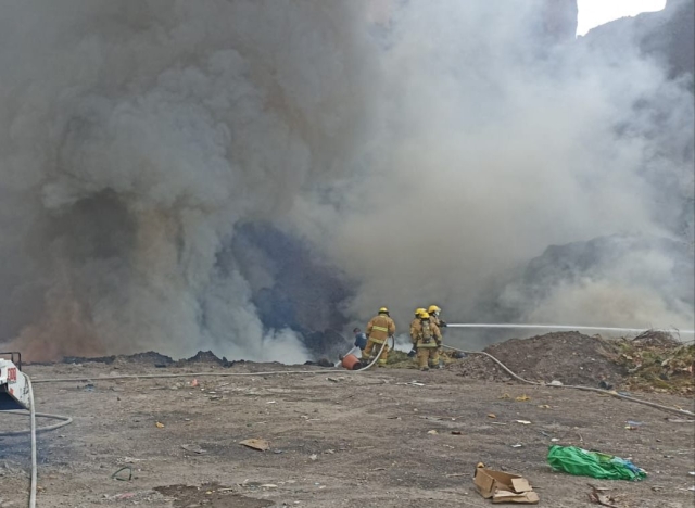 Incendio en Mina de Tezontle de Tezoyuca Provoca Medidas Preventivas en Temixco