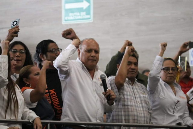 La dirigencia del SNTE respondió el fin de semana a los reclamos de los maestros.