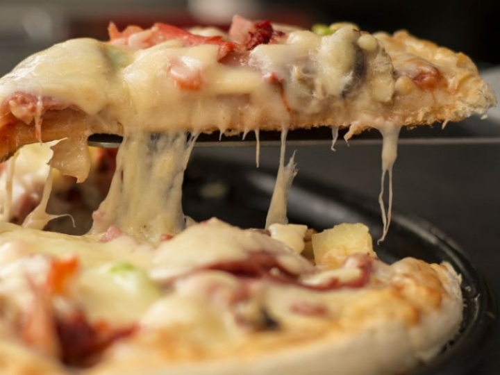 Aprovecha los beneficios de la avena y prepara un masa para pizza con esta receta