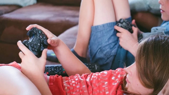 ¿Tus hijos aman los videojuegos? 3 reglas para un uso saludable y educativo