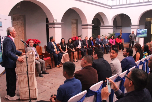 19 personalidades y empresas distinguidas con la &#039;Venera Cuernavaca 2024&#039;