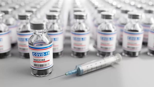 G7 donará mil millones de vacunas COVID-19 a países pobres.